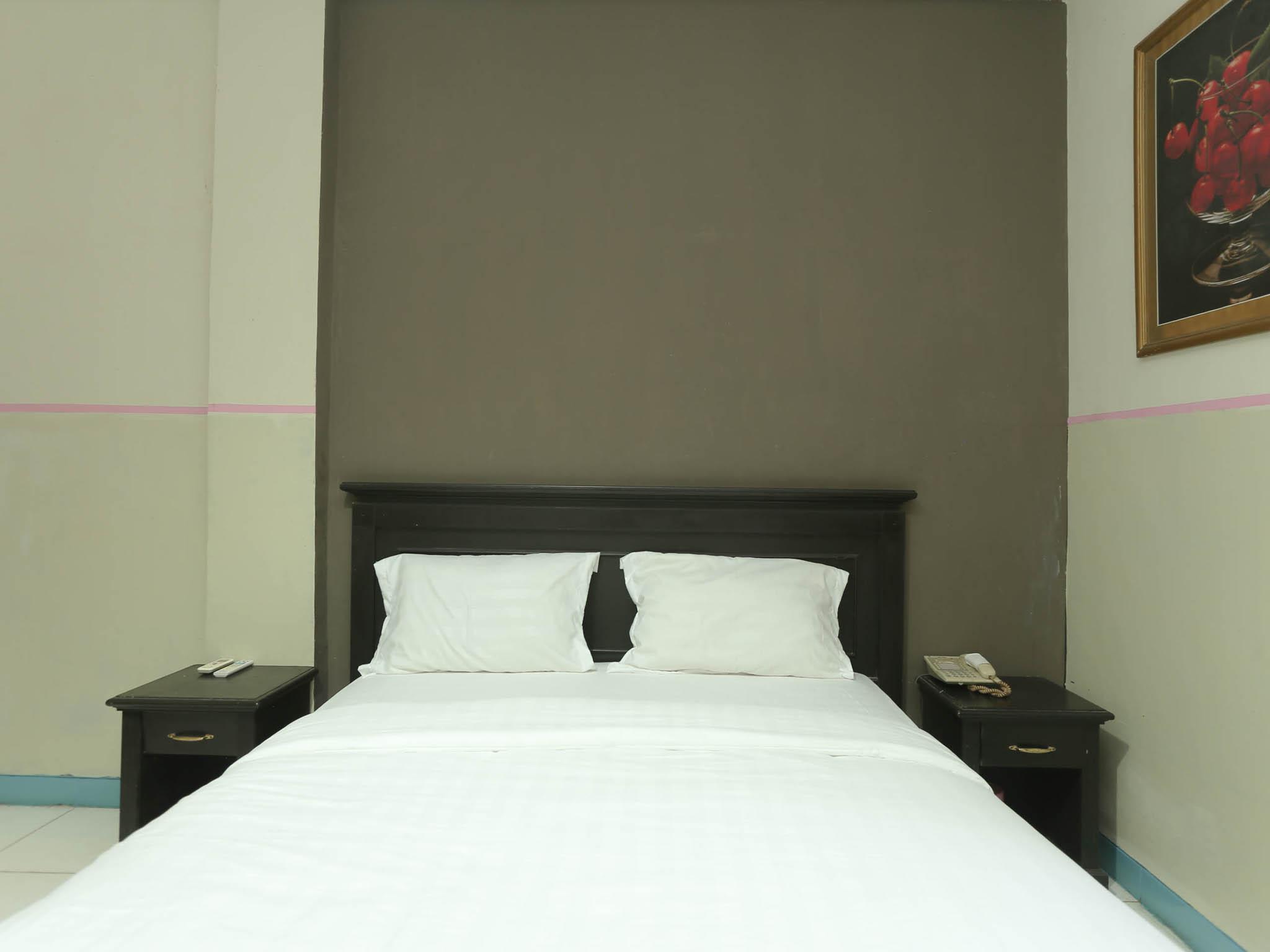 Urbanview Hotel Kharisma Banjarmasin Банджармасін Екстер'єр фото