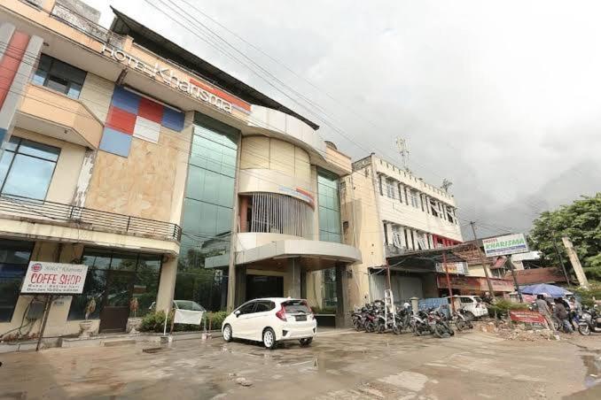 Urbanview Hotel Kharisma Banjarmasin Банджармасін Екстер'єр фото