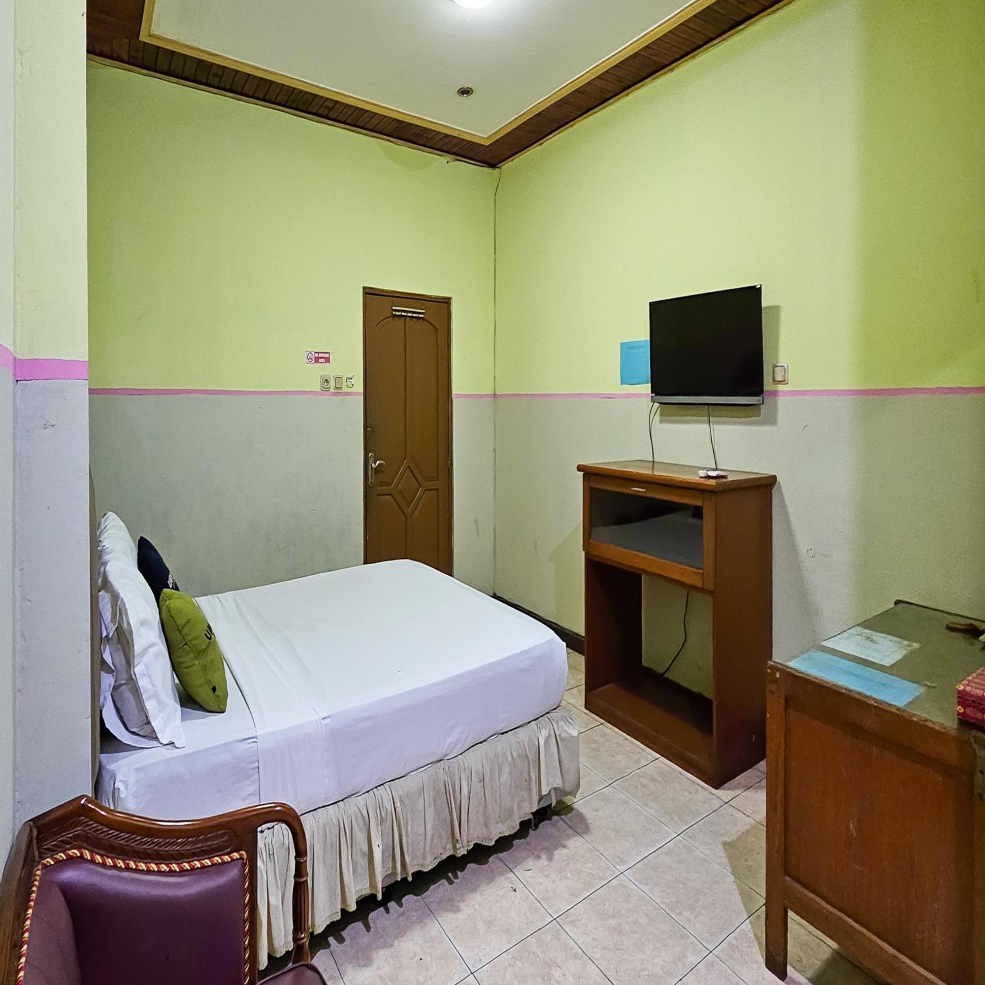 Urbanview Hotel Kharisma Banjarmasin Банджармасін Екстер'єр фото